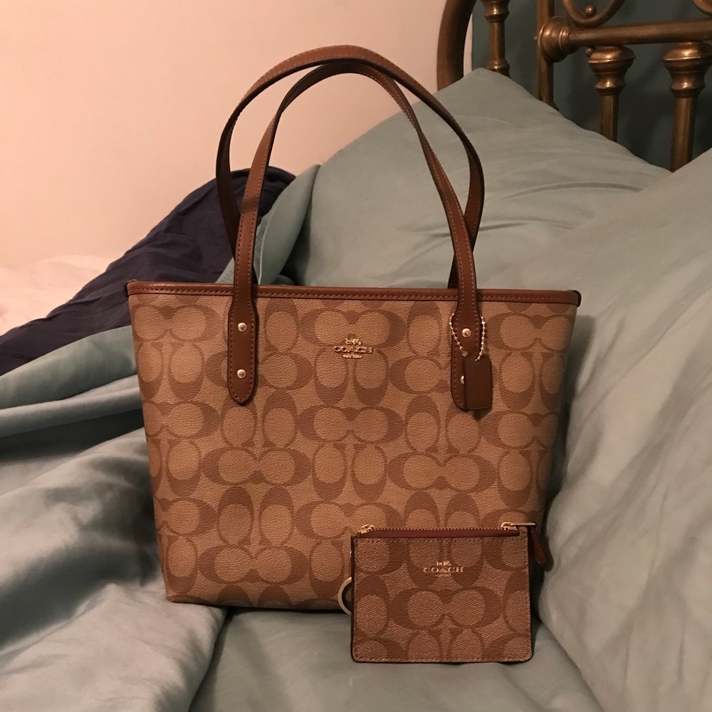 Coach purse and cardholder